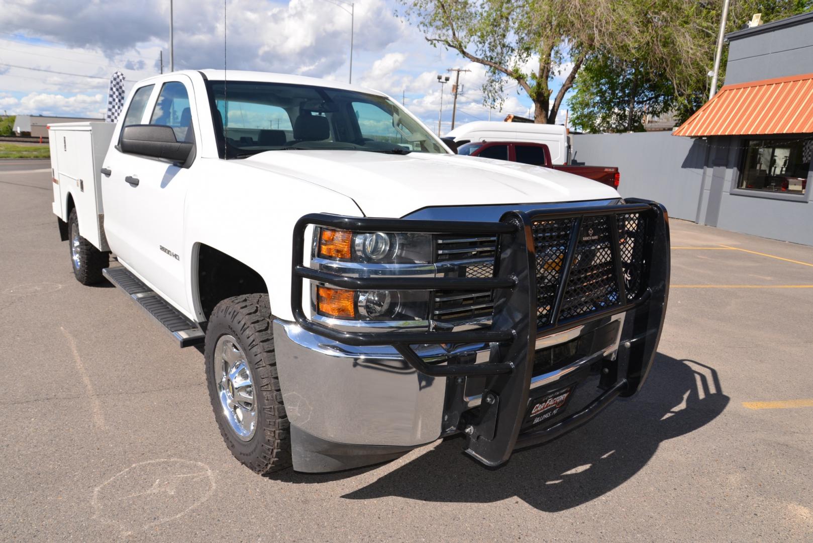 2015 White /Grey Chevrolet Silverado 2500HD Service Body with an 6.0 Liter V8 engine, Automatic transmission, located at 4562 State Avenue, Billings, MT, 59101, (406) 896-9833, 45.769516, -108.526772 - Photo#9